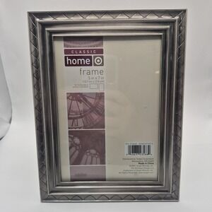 Vtg Classic Home Burnes of Boston 5x7 Frame. Classic Design.